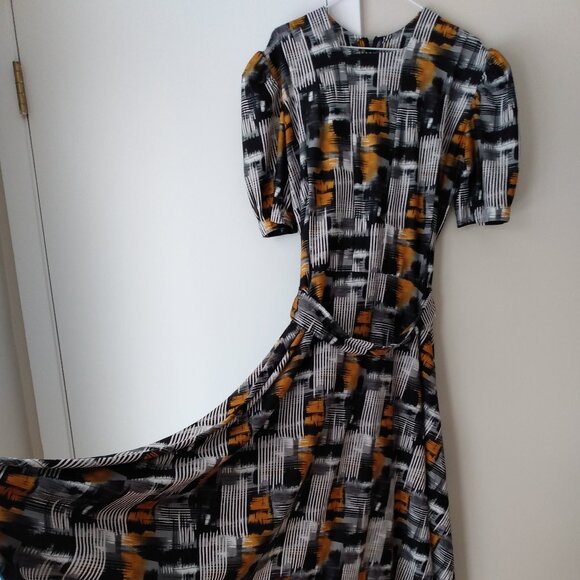 Mennonite Cape Dress 43"B 39"W Black Yellow Stretchy Full Skirted Puffed Sleeves - Picture 1 of 11